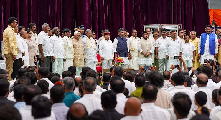Karnataka Cabinet : कर्नाटक में कैबिनेट विस्तार के बाद अब हुआ विभागों का बंटवारा, जानें किसको क्या मिली जिम्मेदारी…