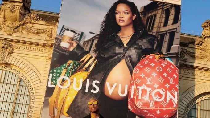 Rihanna’s Pregnancy Bump Star in a New Louis Vuitton Campaign