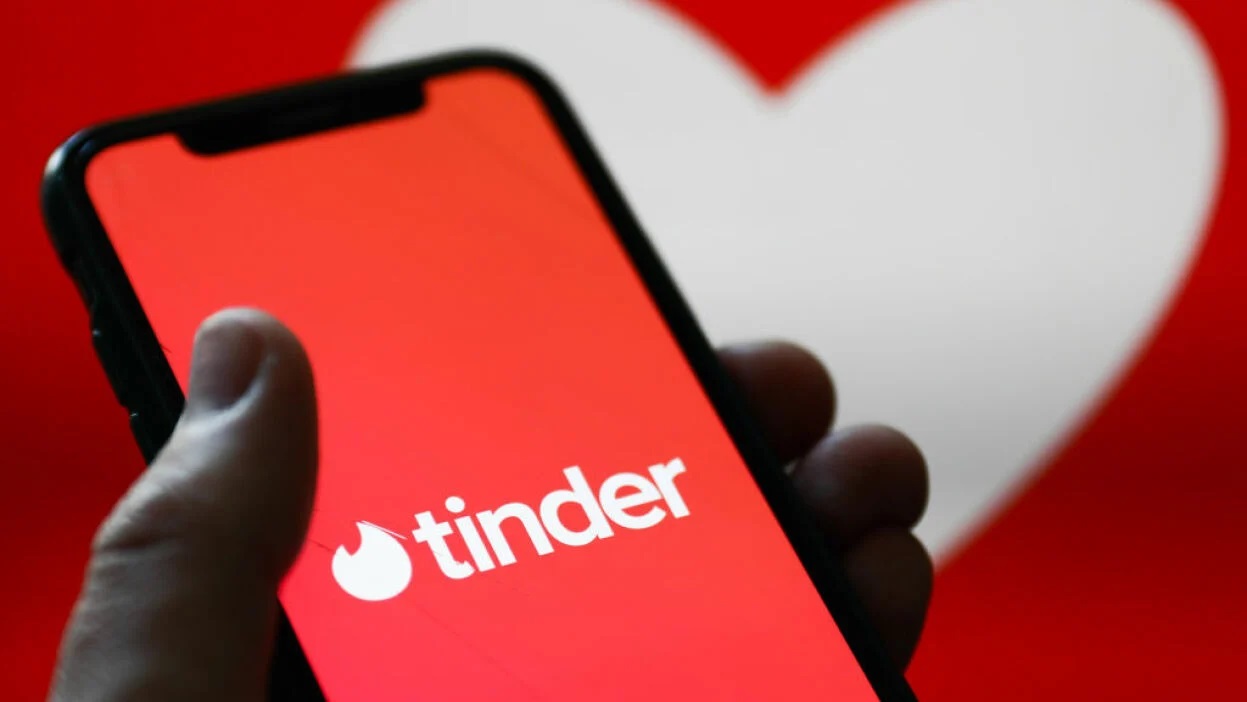 Dating on Tinder