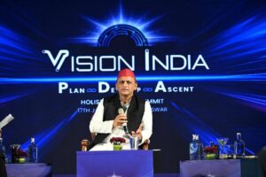 अखिलेश यादव ने होलिस्टिक हेल्थ समिट को किया संबोधित